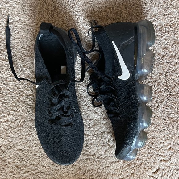 NIKE BLACK VAPORMAX - Picture 1 of 3